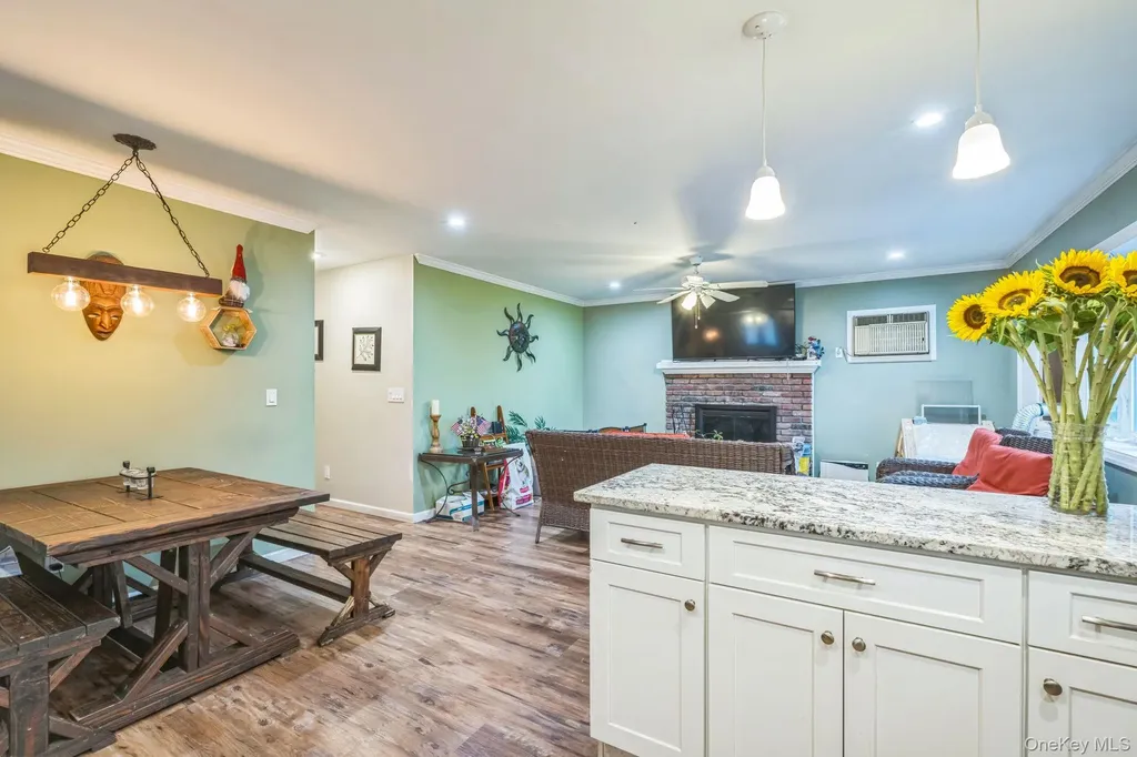 39 Willow Road Rocky Point NY 11778