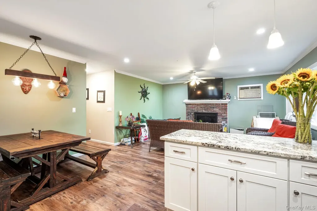 39 Willow Road Rocky Point NY 11778