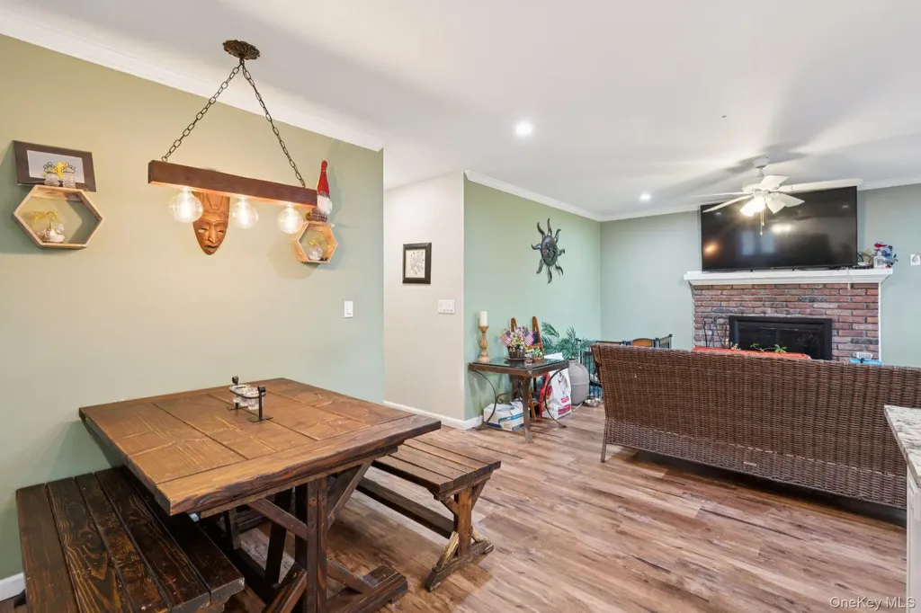 39 Willow Road Rocky Point NY 11778