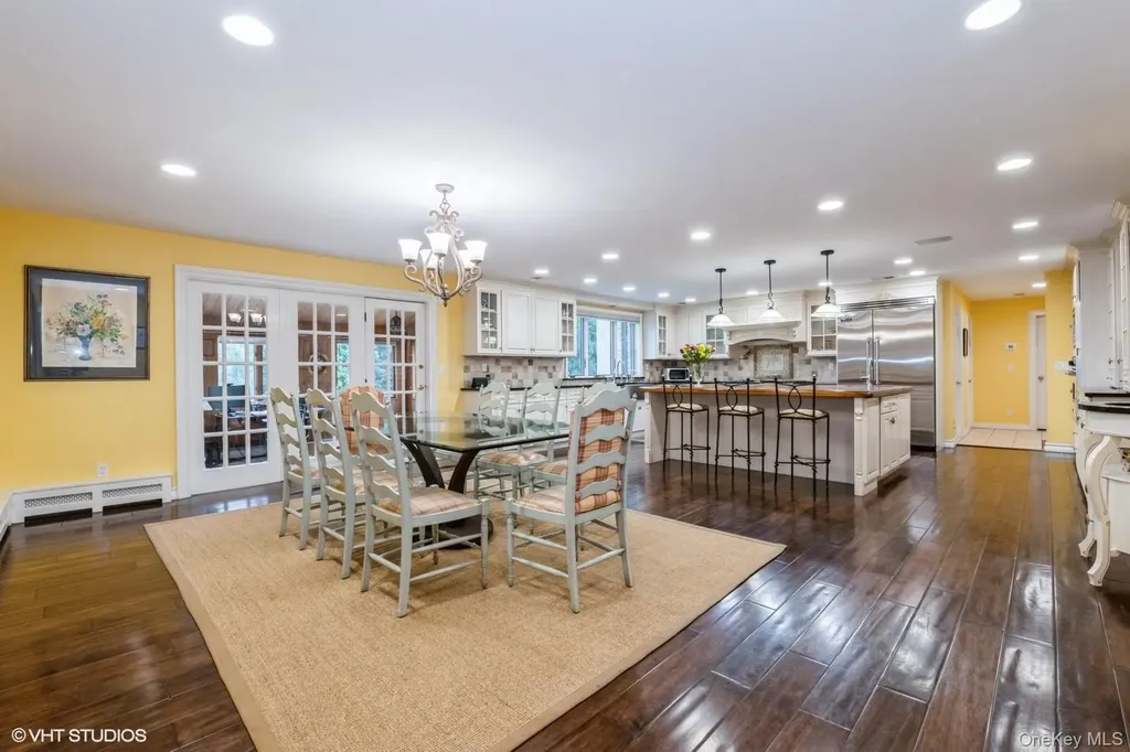 835 Barberry Lane Woodsburgh NY 11598