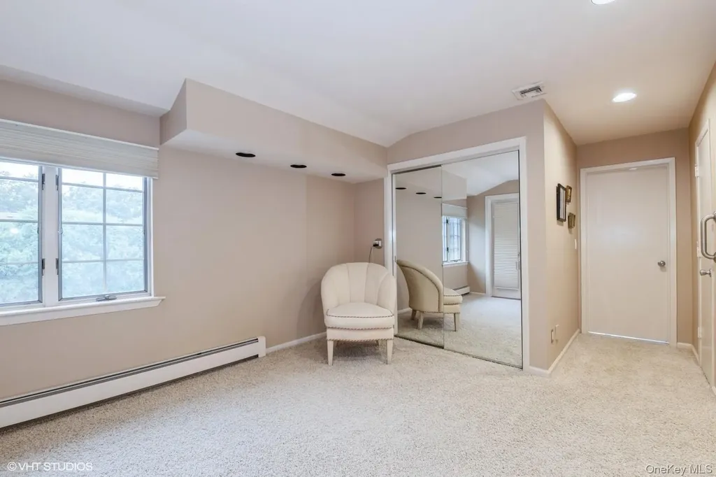 835 Barberry Lane Woodsburgh NY 11598