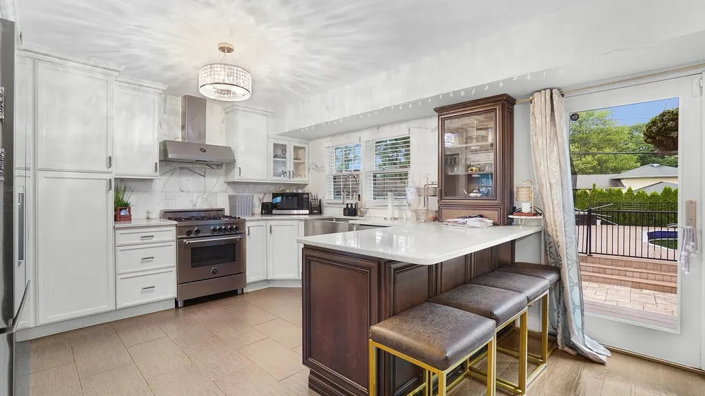 5 Crabapple Lane Commack NY 11725