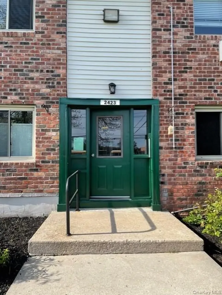 2453 D Union Boulevard Islip NY 11751