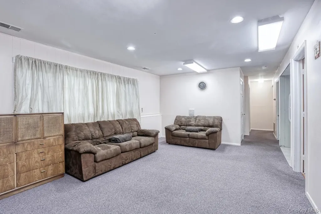 84 College Road Monsey NY 10952