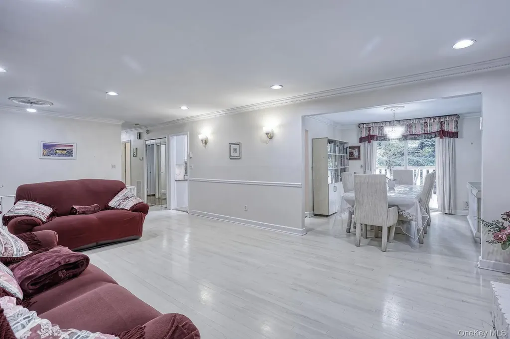 84 College Road Monsey NY 10952