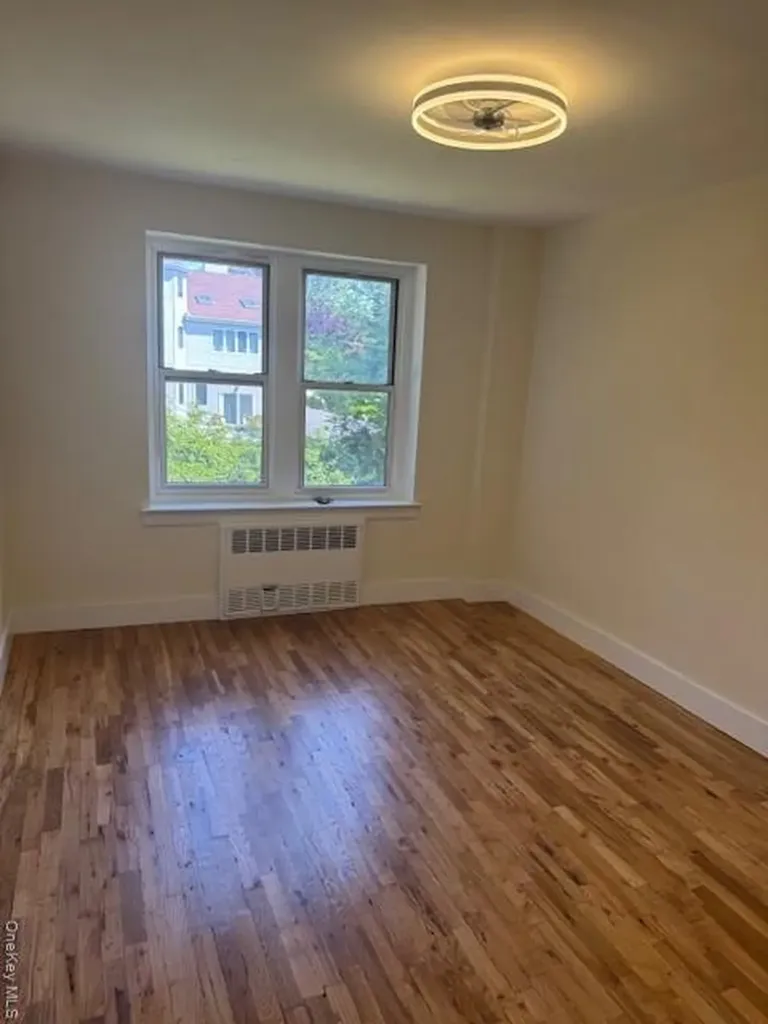 250 W Merrick Road Freeport NY 11520