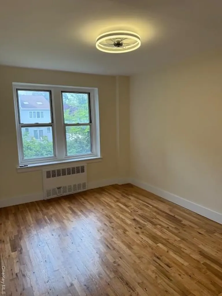 250 W Merrick Road Freeport NY 11520