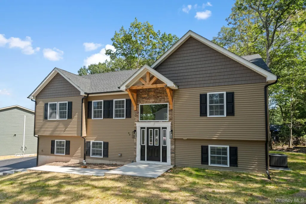 61 Smith Avenue Walden NY 12586