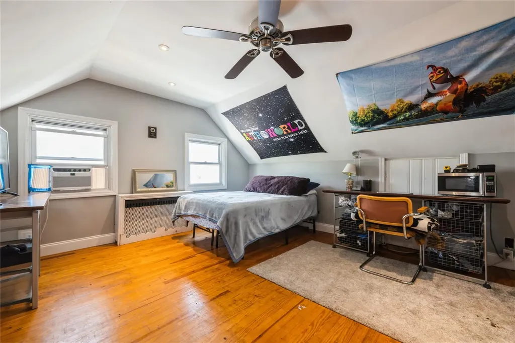 14 Glade Lane Levittown NY 11756