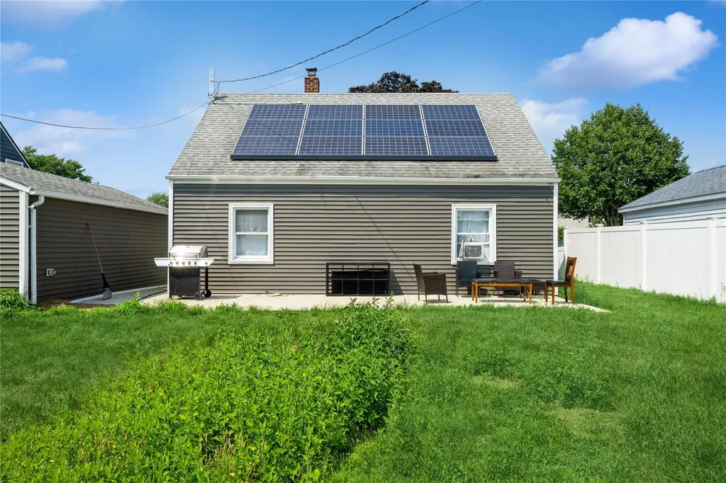 14 Glade Lane Levittown NY 11756