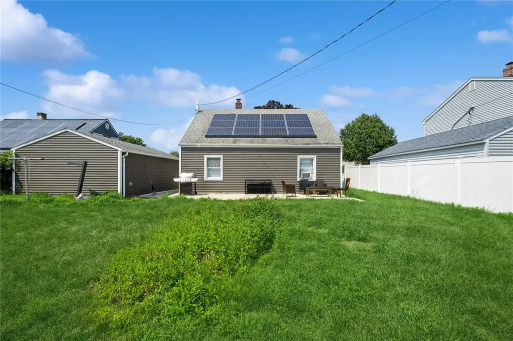 14 Glade Lane Levittown NY 11756