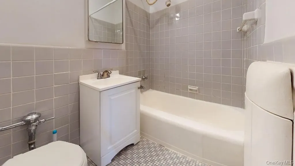 800 Grand Concourse Bronx NY 10451