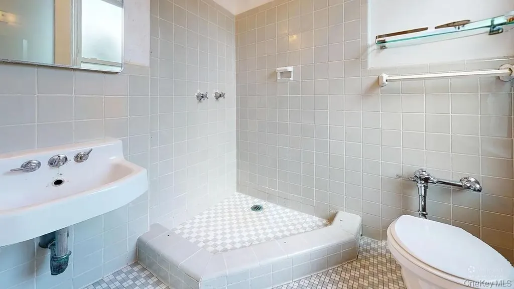 800 Grand Concourse Bronx NY 10451