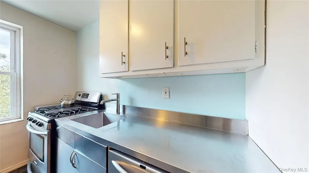 800 Grand Concourse Bronx NY 10451