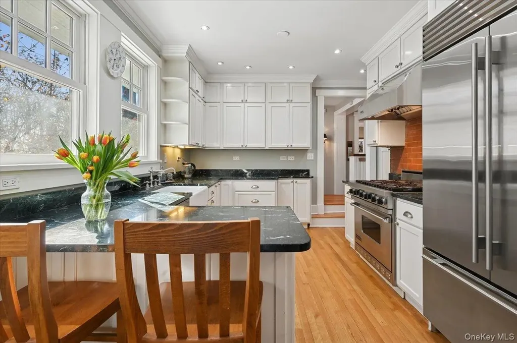31 Emerson Road Larchmont NY 10538
