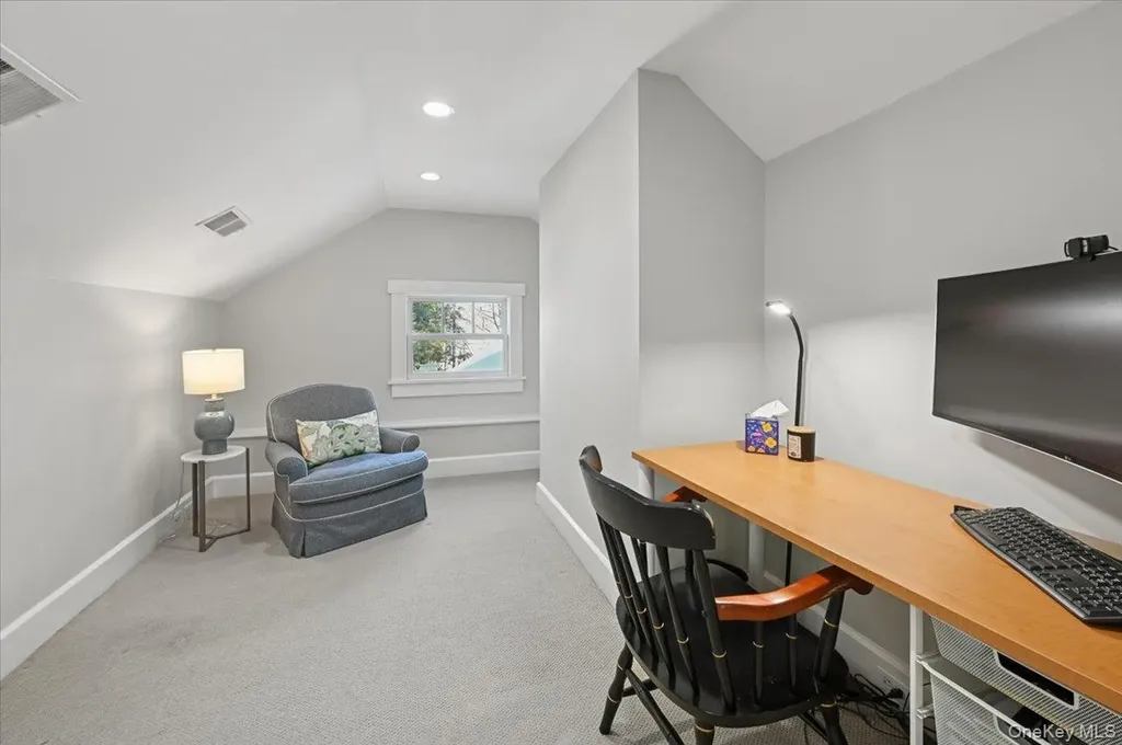 31 Emerson Road Larchmont NY 10538