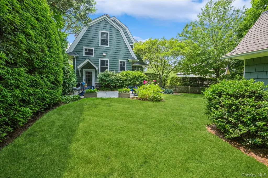 31 Emerson Road Larchmont NY 10538