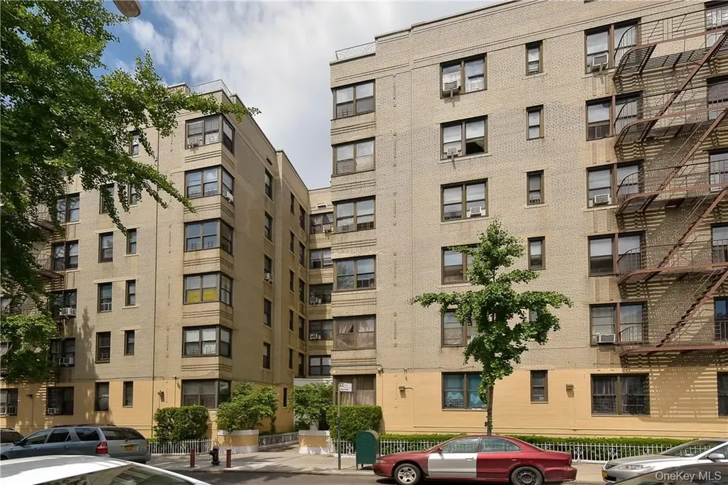 2685 Creston Avenue Bronx NY 10468