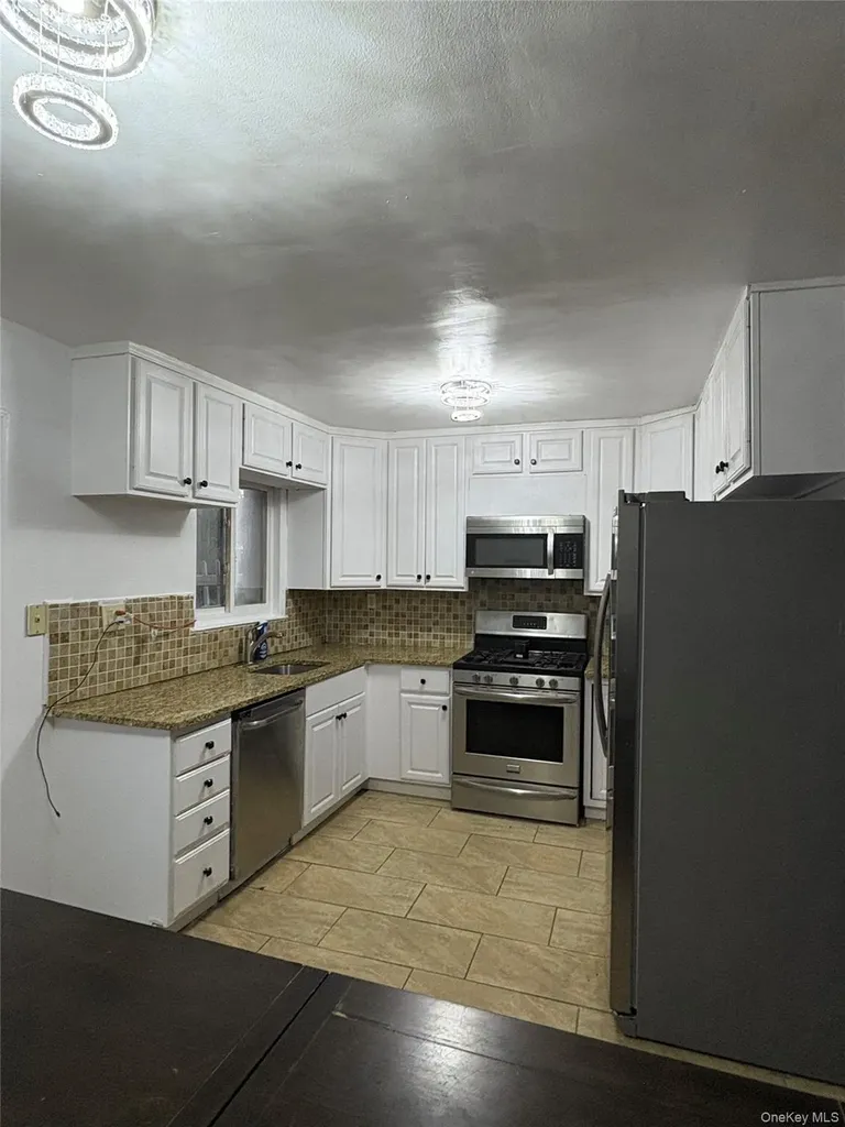 269 Balcom Avenue Bronx NY 10465