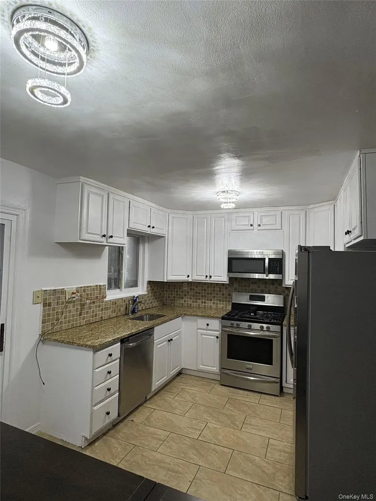 269 Balcom Avenue Bronx NY 10465