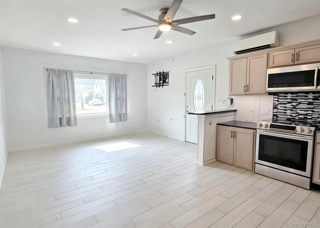158 Noel Drive Centereach NY 11720