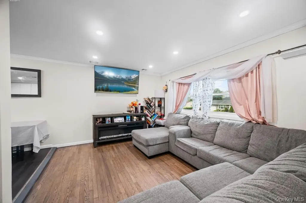 3115 Heather Avenue Medford NY 11763