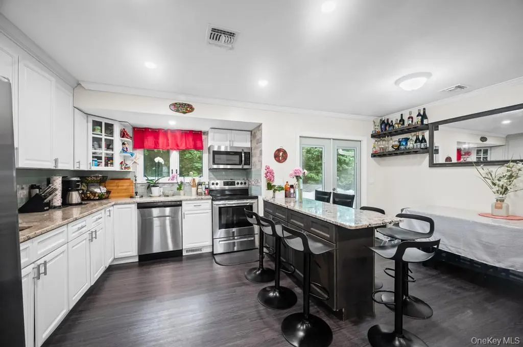 3115 Heather Avenue Medford NY 11763