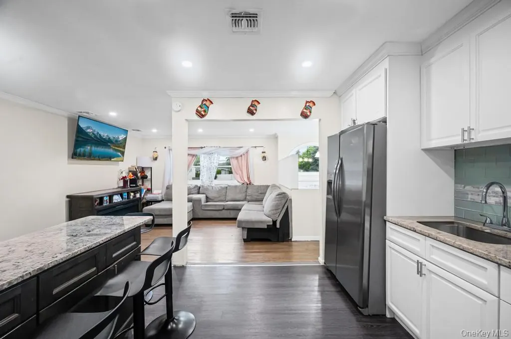 3115 Heather Avenue Medford NY 11763
