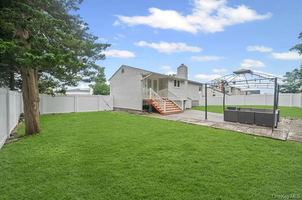 3115 Heather Avenue Medford NY 11763