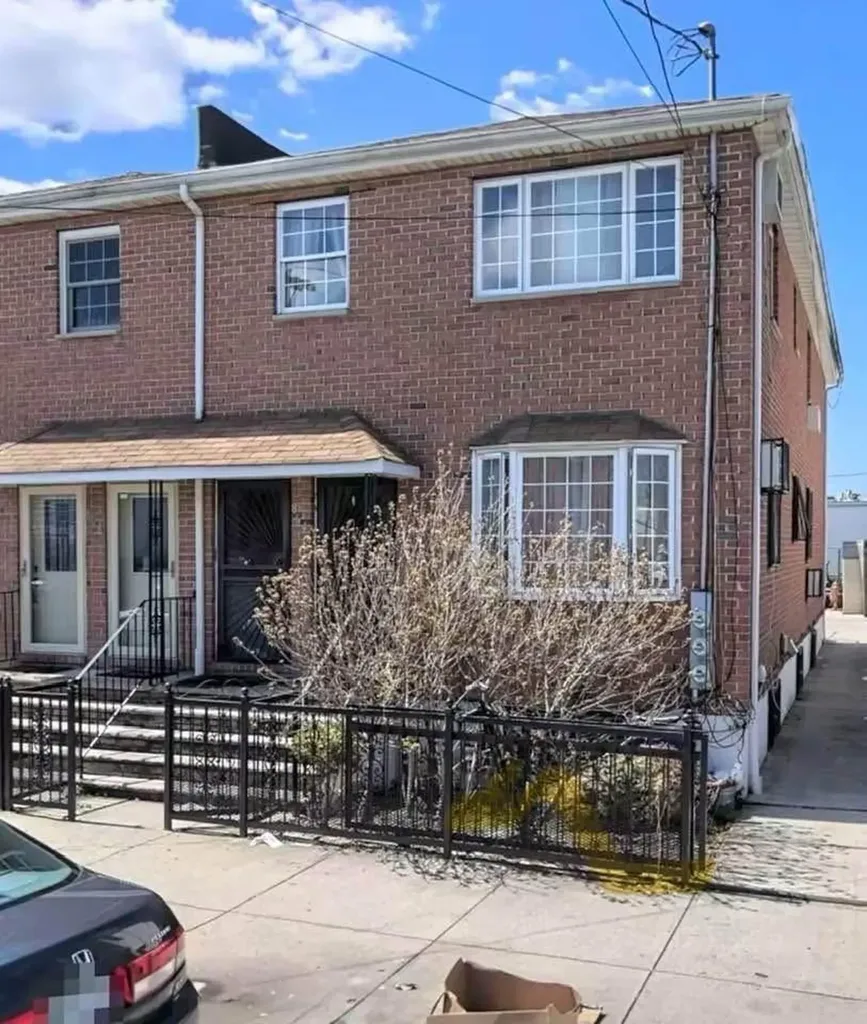 864 Euclid Avenue Brooklyn NY 11208
