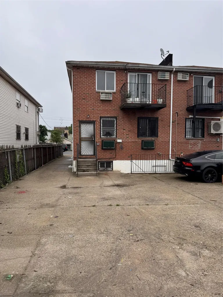 864 Euclid Avenue Brooklyn NY 11208