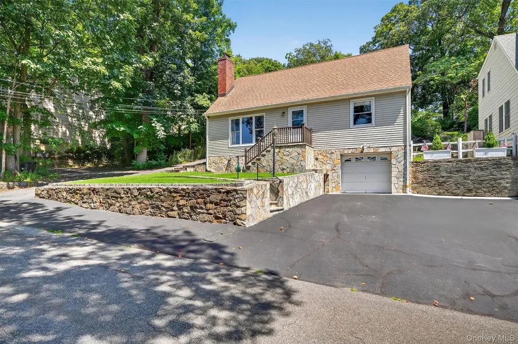34 Custis Avenue White Plains NY 10603
