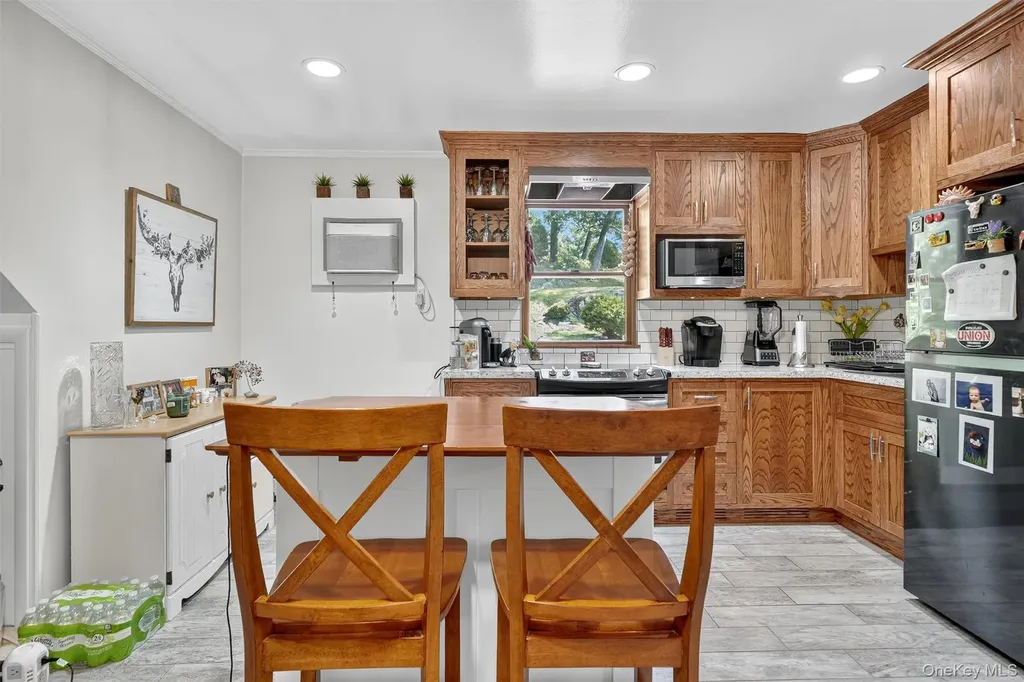 34 Custis Avenue White Plains NY 10603