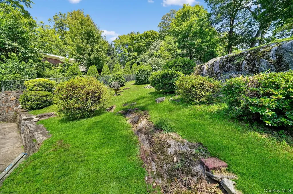 34 Custis Avenue White Plains NY 10603