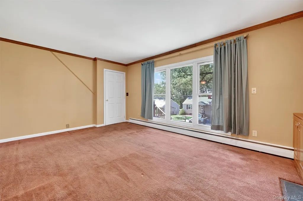34 Custis Avenue White Plains NY 10603