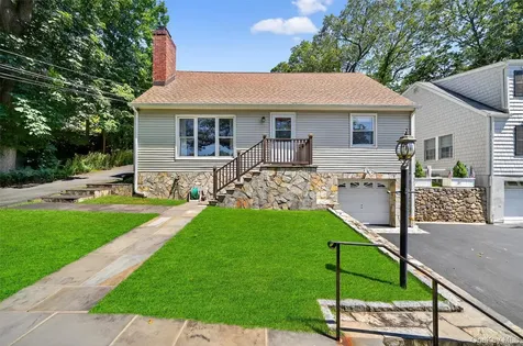 34 Custis Avenue White Plains NY 10603