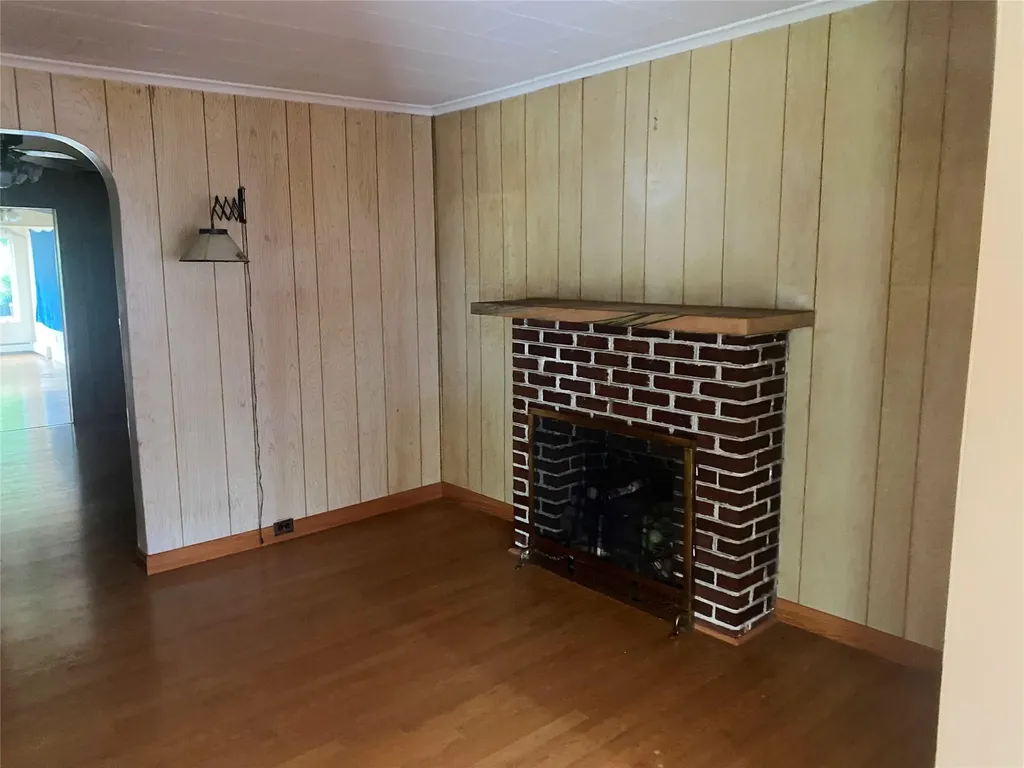 1 Lewis Place Lynbrook NY 11563