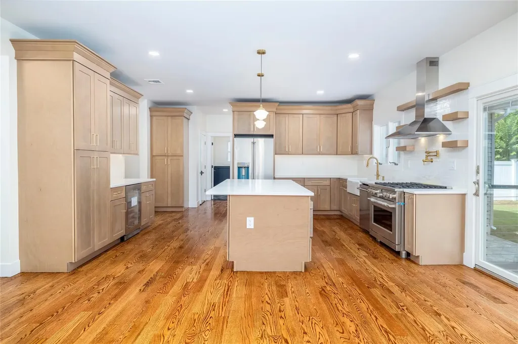 59 Winifred Drive Merrick NY 11566