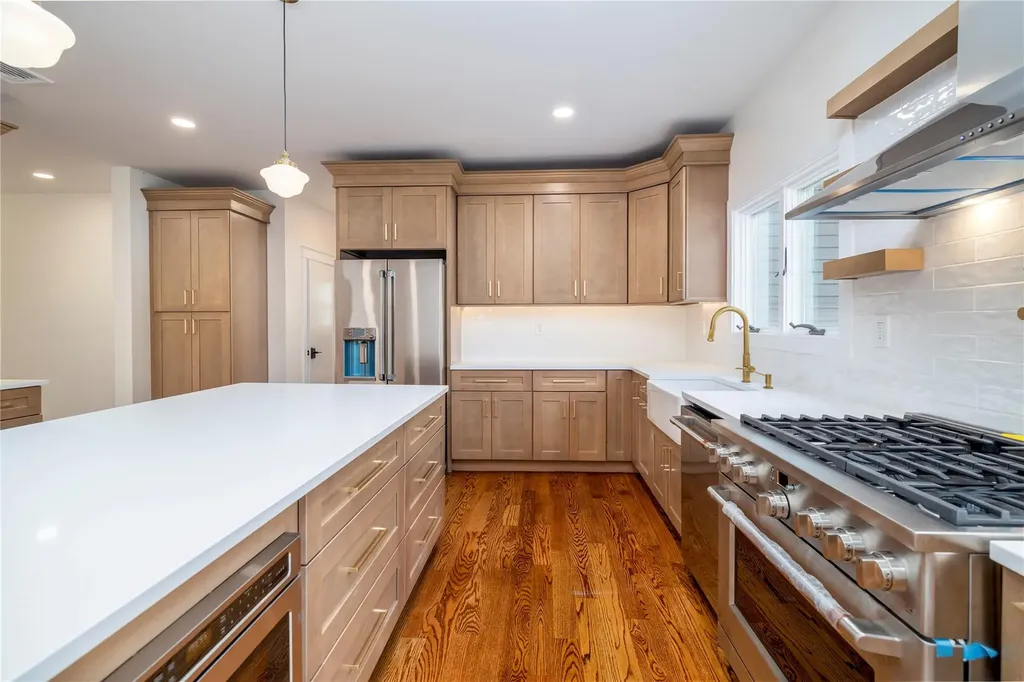 59 Winifred Drive Merrick NY 11566