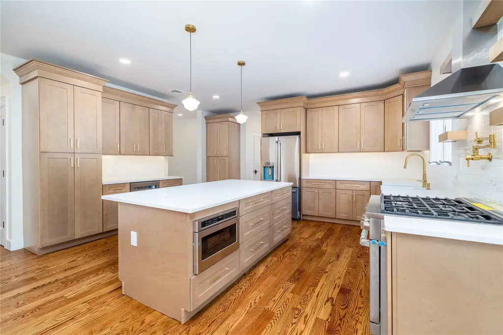 59 Winifred Drive Merrick NY 11566