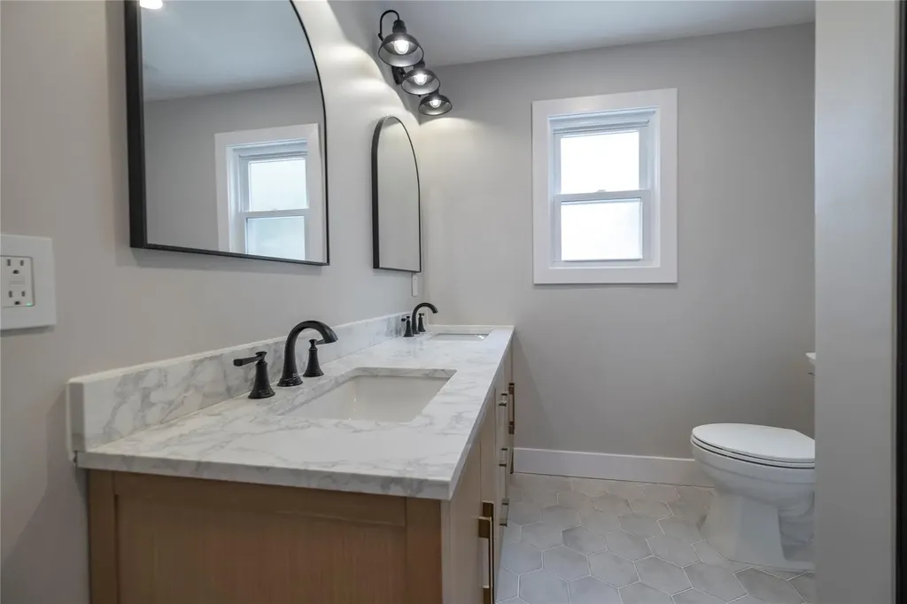 59 Winifred Drive Merrick NY 11566