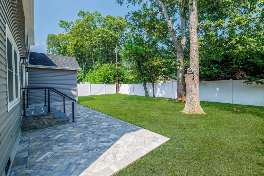 59 Winifred Drive Merrick NY 11566