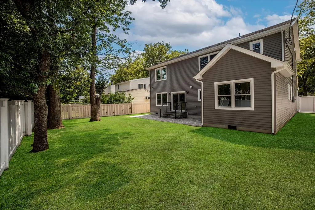 59 Winifred Drive Merrick NY 11566