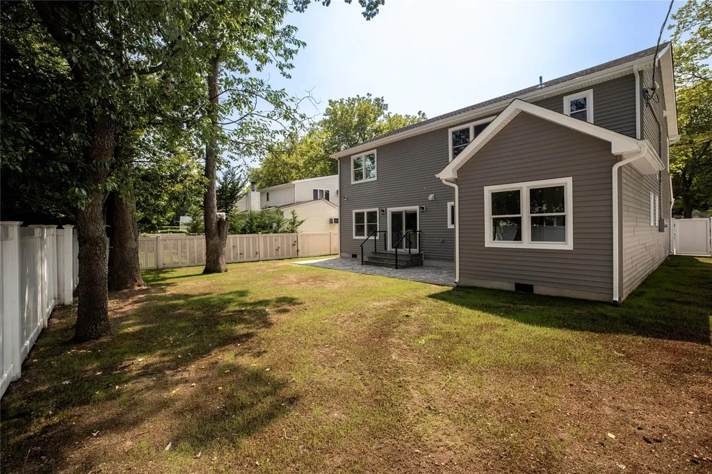 59 Winifred Drive Merrick NY 11566