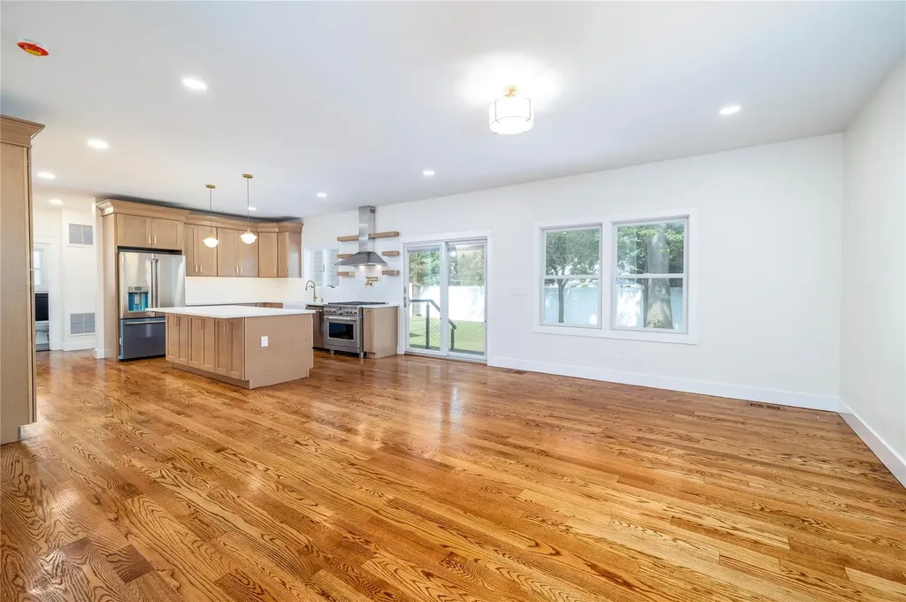 59 Winifred Drive Merrick NY 11566