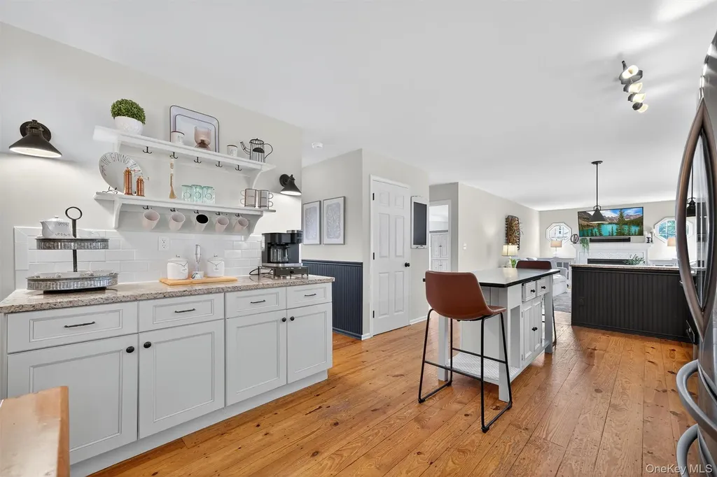 38 Wavey Willow Lane Montgomery NY 12549