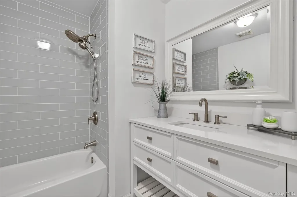 38 Wavey Willow Lane Montgomery NY 12549