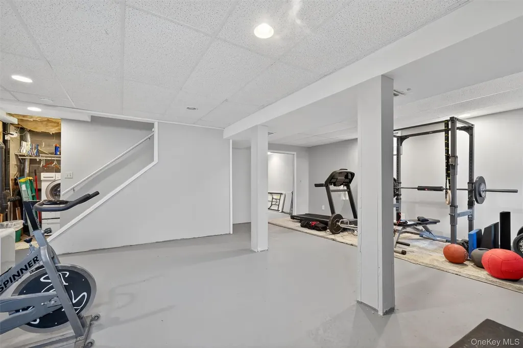 38 Wavey Willow Lane Montgomery NY 12549