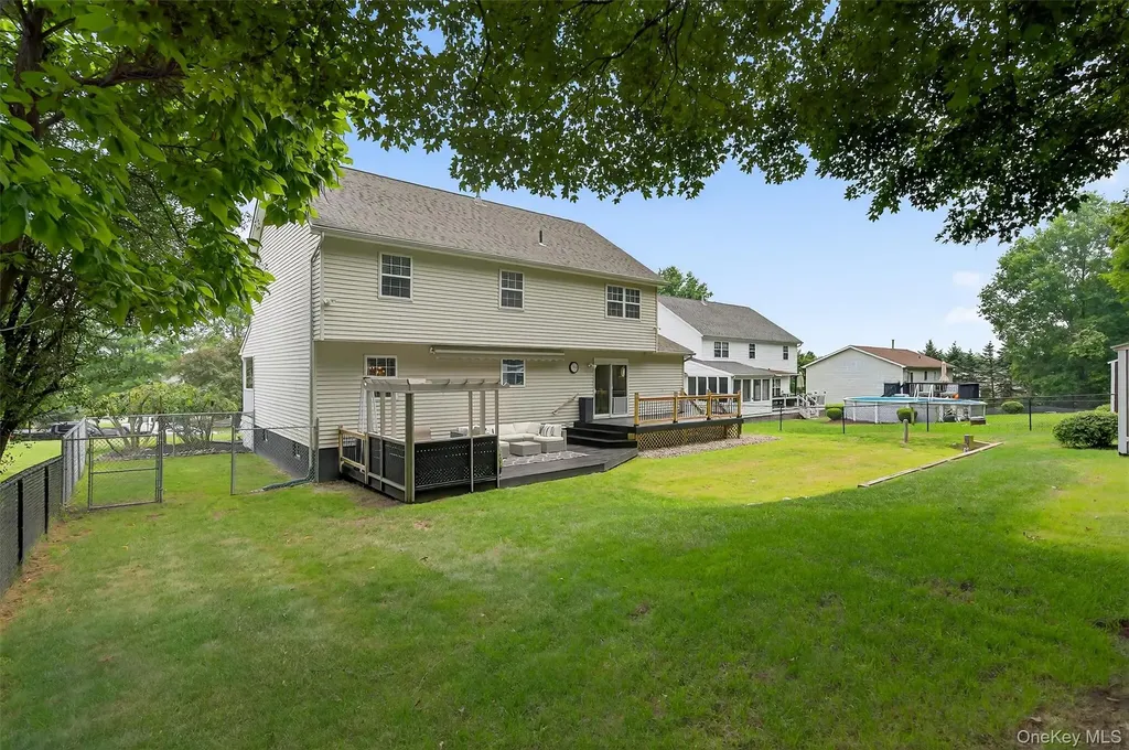 38 Wavey Willow Lane Montgomery NY 12549
