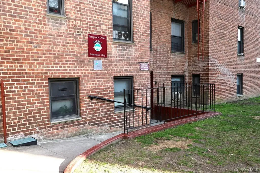 15029 72nd Road Flushing NY 11367